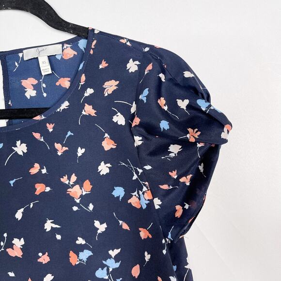 Joie XSmall XS Navy Blue Floral Gathered Sleeve Blouse Top Keyhole Back Scoop - Picture 3 of 9